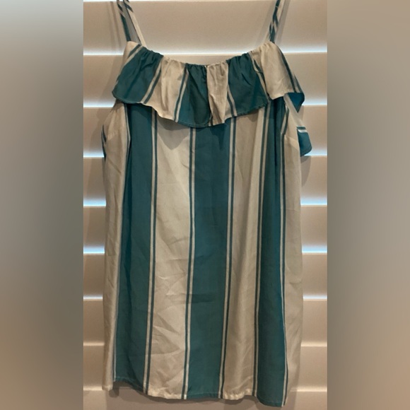 NWT women’s Old Navy blouse tank top - Picture 1 of 4